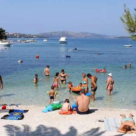 With Parking Space - 11782 Apartamento Trogir